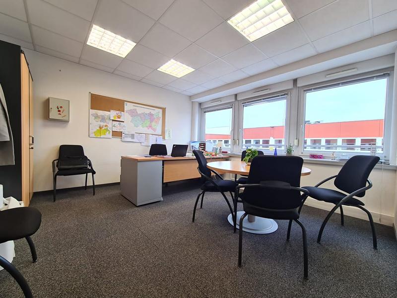 Local commercial - 419 m² - 21 pièces