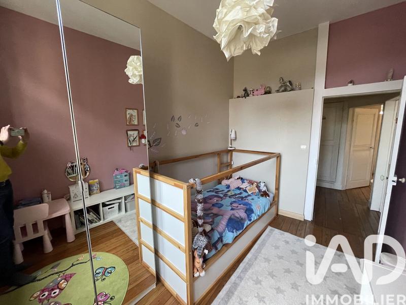 Maison - 220 m² - 10 pièces