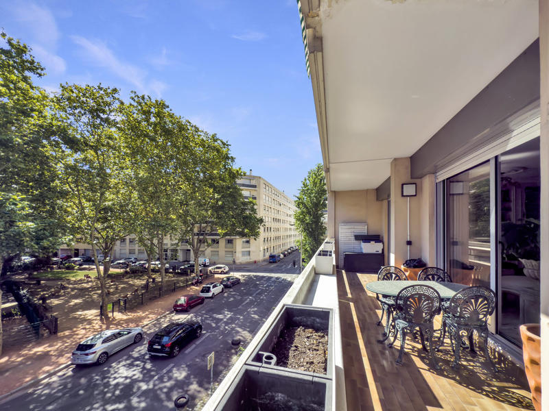 Appartement - 150 m² - 6 pièces