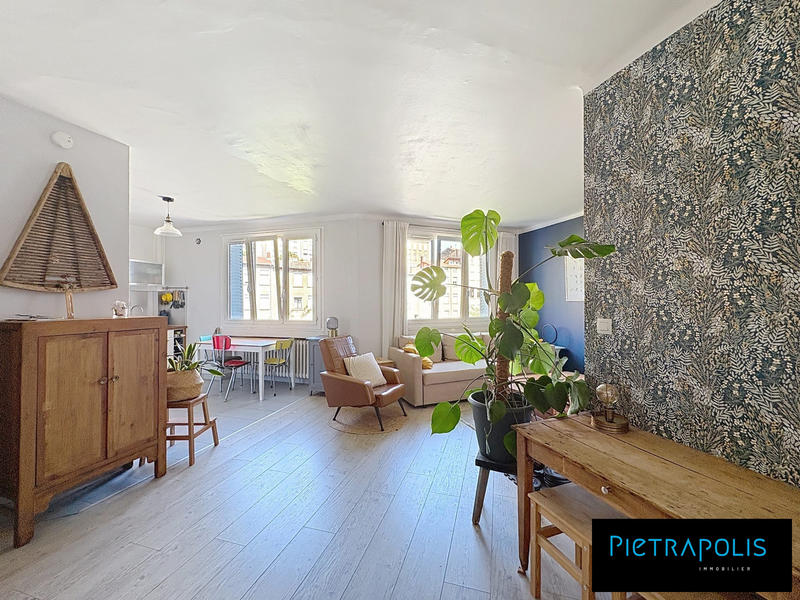 Appartement - 62 m² - 2 pièces