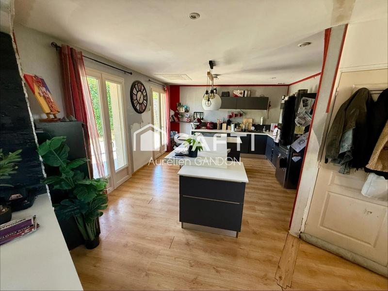 Maison - 145 m² - 5 pièces