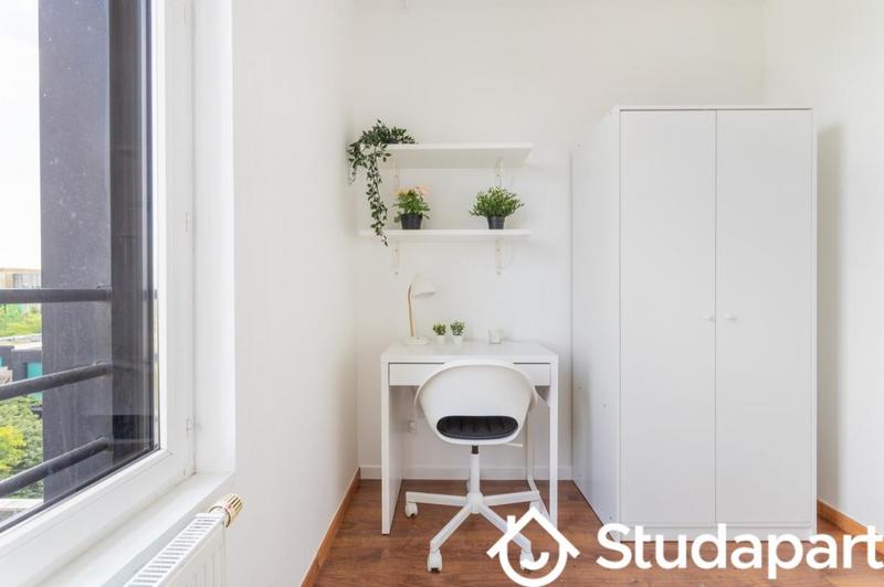 Chambre - 9 m² - 1 pièce