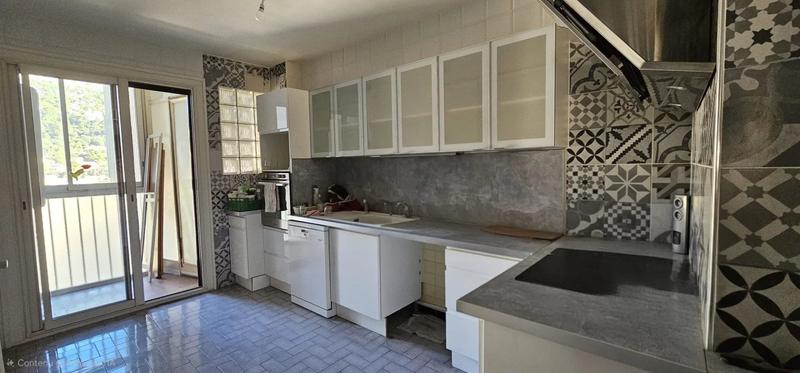 Appartement - 104 m² - 4 pièces