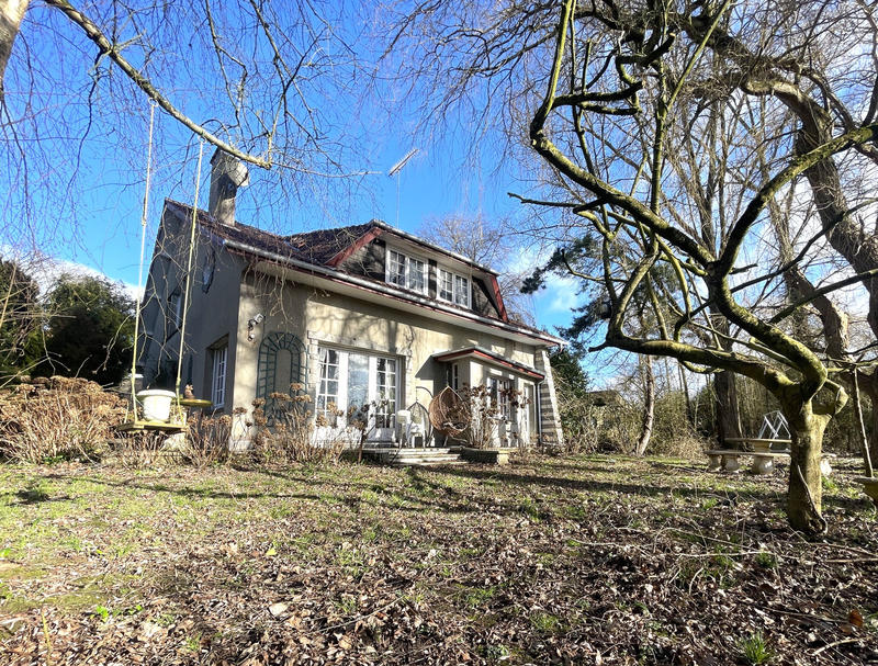 Maison - 186 m² - 9 pièces