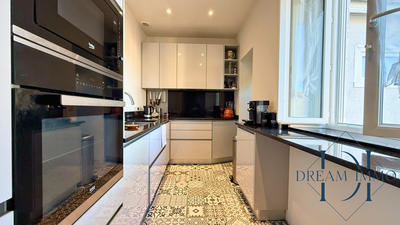 Maison - 180 m² - 6 pièces