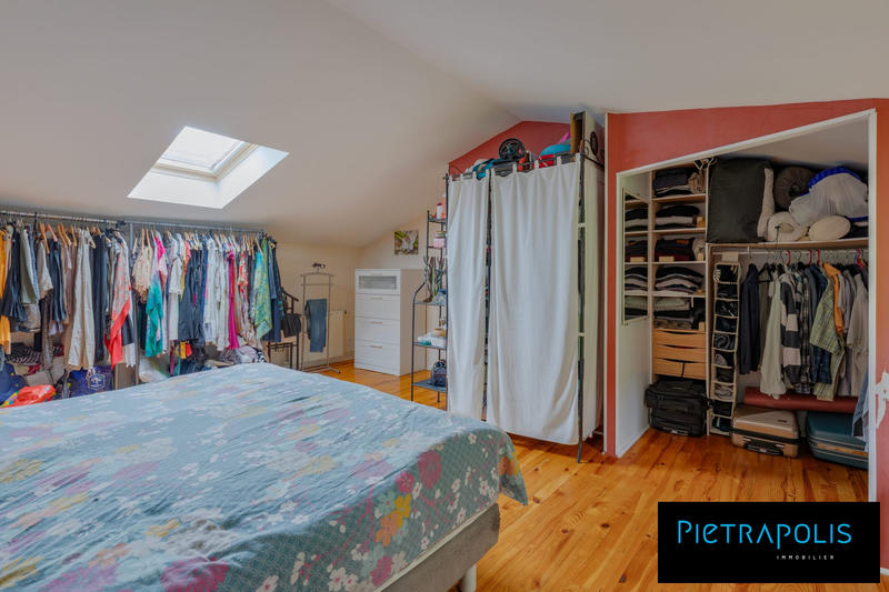 Maison - 186 m² - 7 pièces