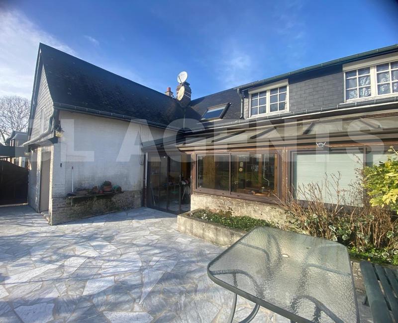 Maison - 110 m² - 4 pièces