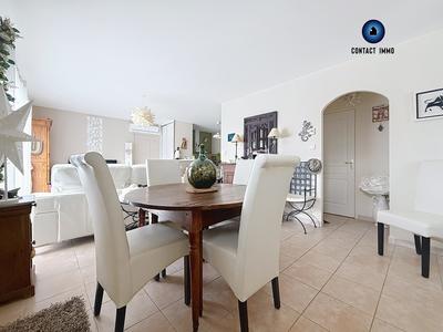 Maison - 80 m² - 3 pièces