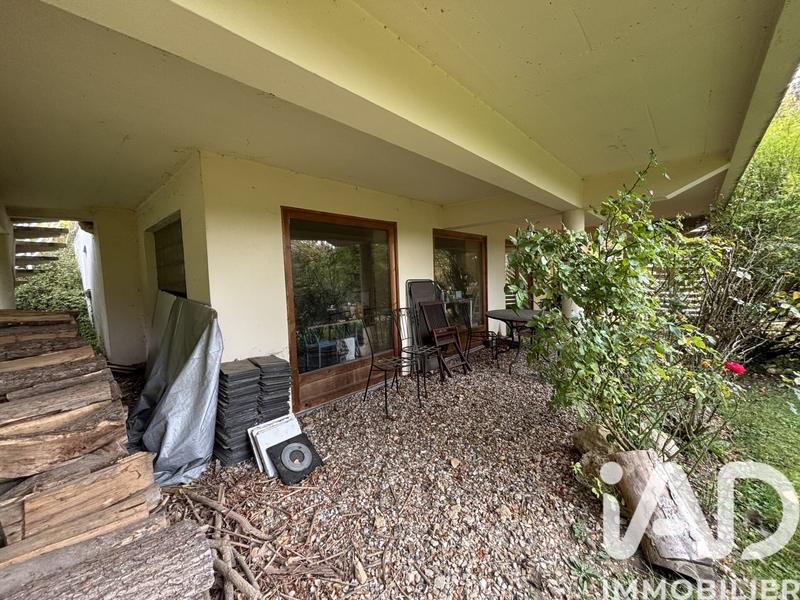 Maison - 200 m² - 8 pièces