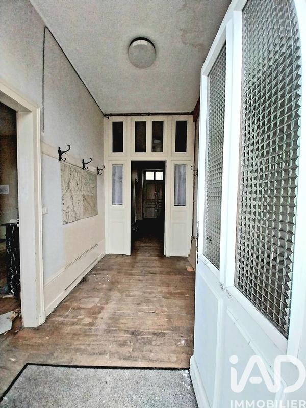 Maison - 181 m² - 7 pièces