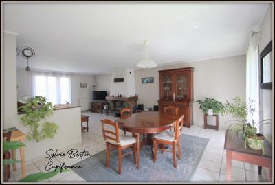 Maison - 91 m² - 4 pièces