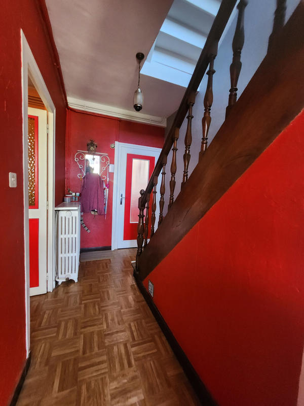 Maison - 100 m² - 6 pièces