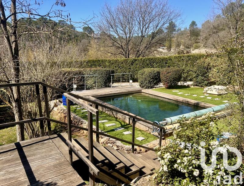 Maison - 14 000 m² - 4 pièces