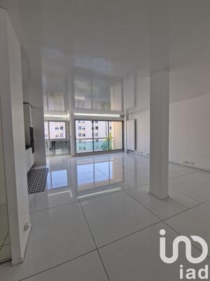 Appartement - 95 m² - 3 pièces