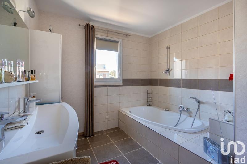 Maison - 190 m² - 5 pièces