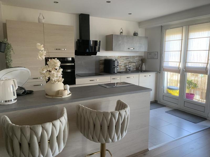 Appartement - 82 m² - 4 pièces