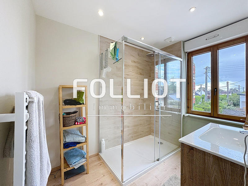 Maison - 170 m² - 7 pièces