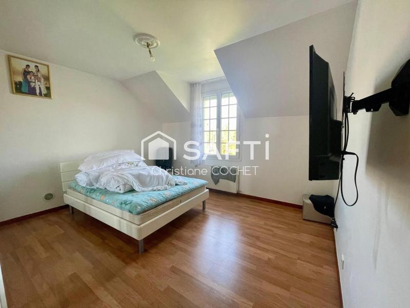Maison - 171 m² - 9 pièces