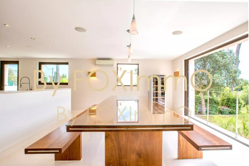 Maison - 346 m² - 7 pièces