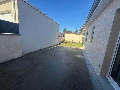 Maison - 93 m² - 4 pièces