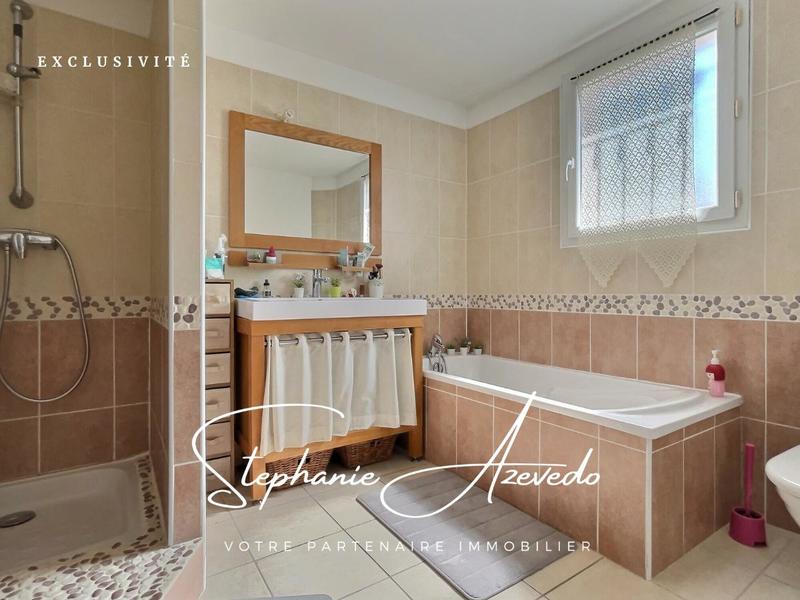 Maison jumelée - 85 m² - 4 pièces