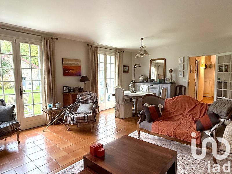 Maison - 180 m² - 7 pièces