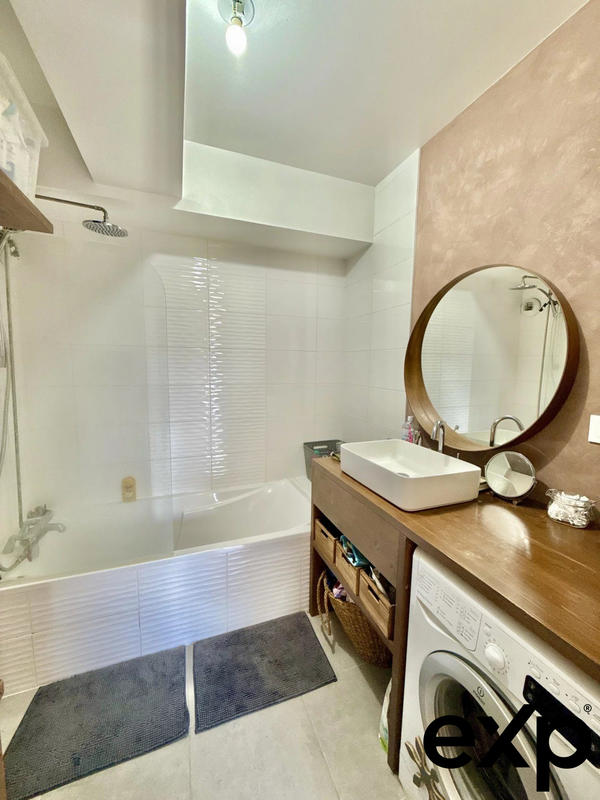 Appartement - 92 m² - 4 pièces