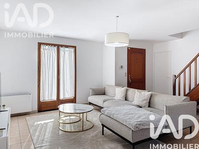 Maison - 135 m² - 6 pièces