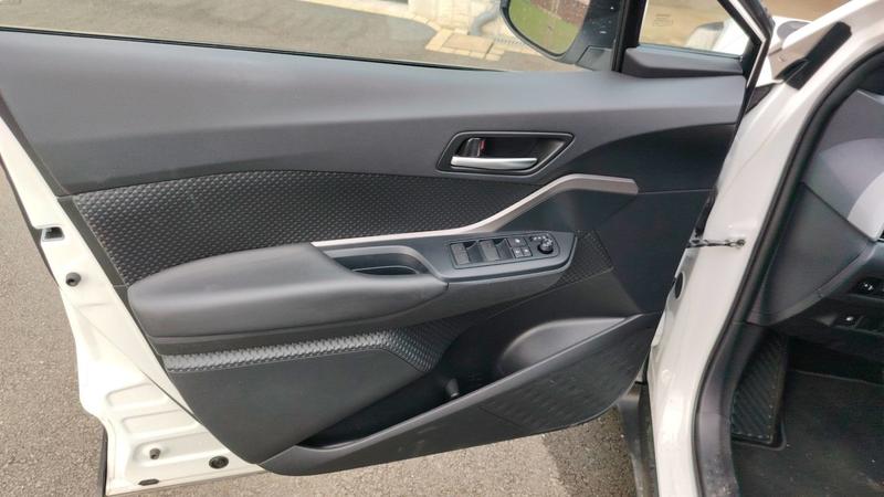 Toyota c-Hr 1.8 Vvt-i 122 Hybrid Cvt Dynamic Business - Automatique