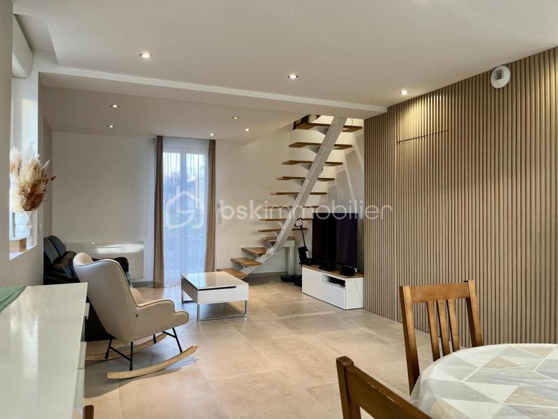 Propriété - 140 m² - 4 pièces