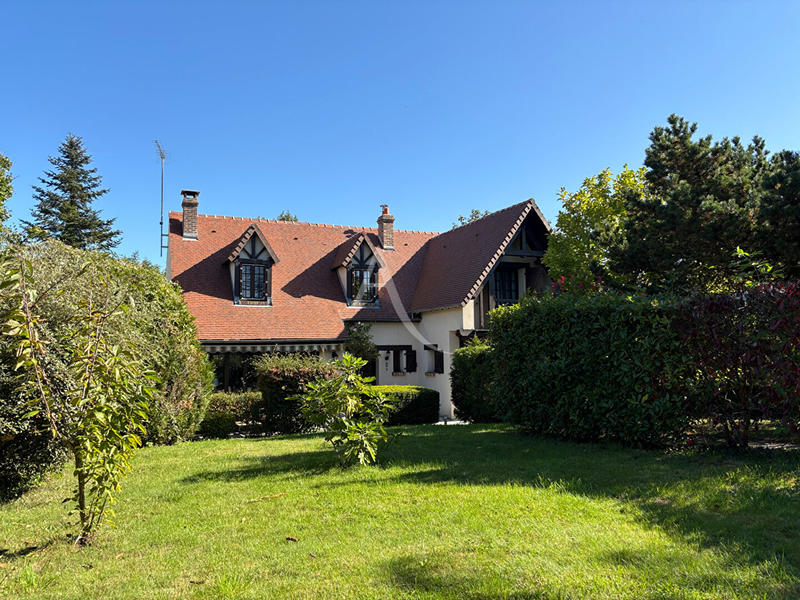 Maison - 163 m² - 7 pièces