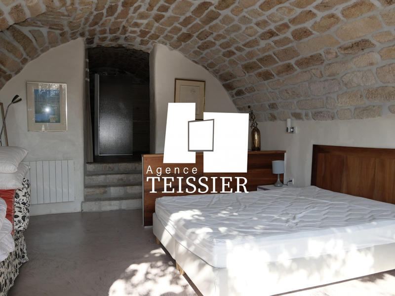 Maison - 286 m² - 9 pièces