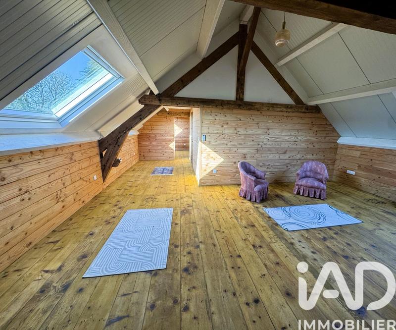 Maison - 351 m² - 10 pièces