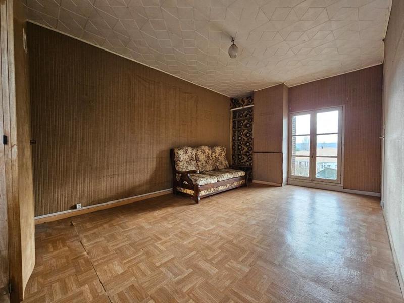 Maison - 93 m² - 4 pièces