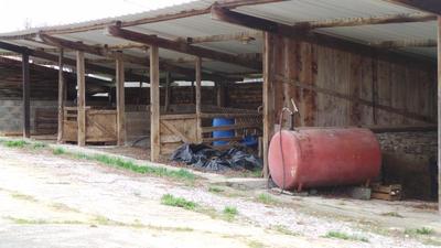 Maison - 1 400 m² - 10 pièces