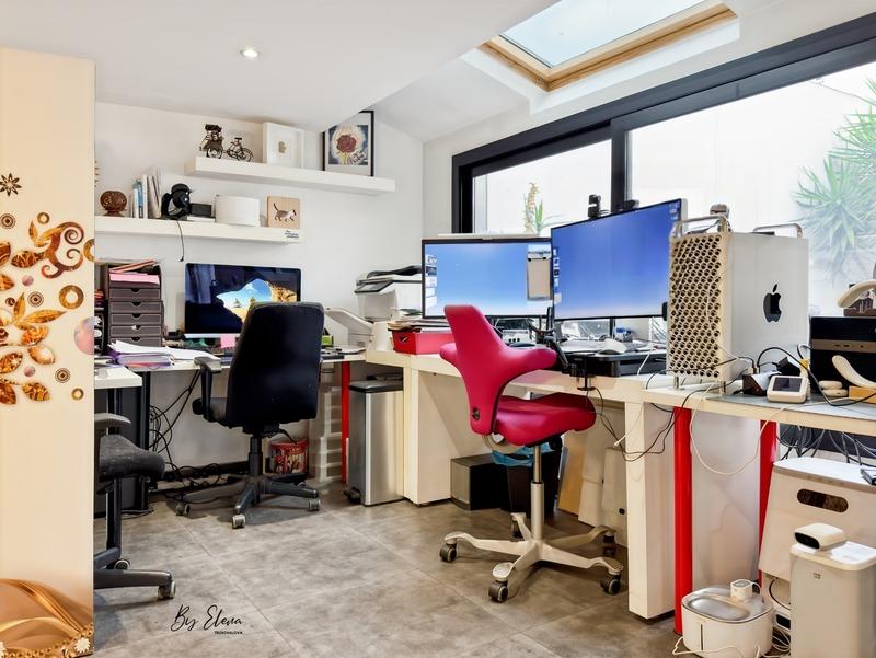 Maison - 200 m² - 8 pièces