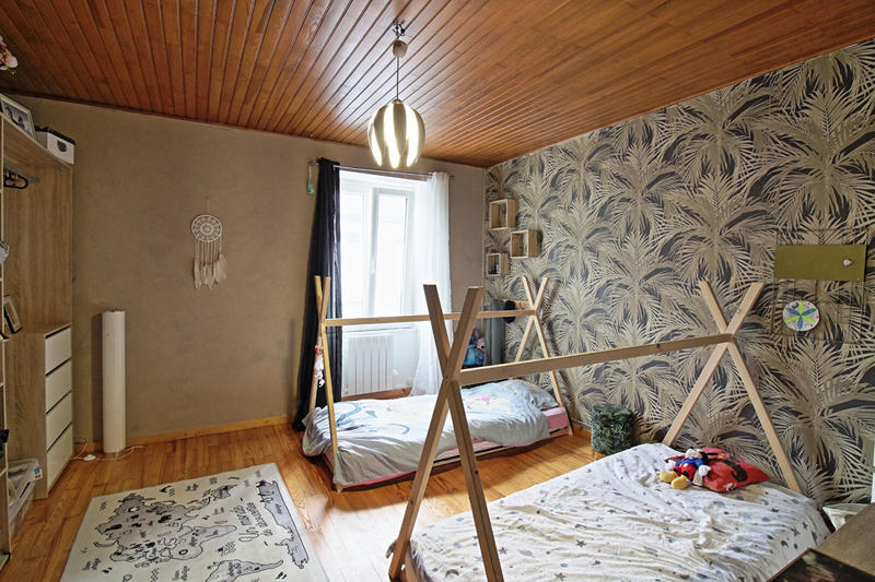 Maison - 137 m² - 5 pièces