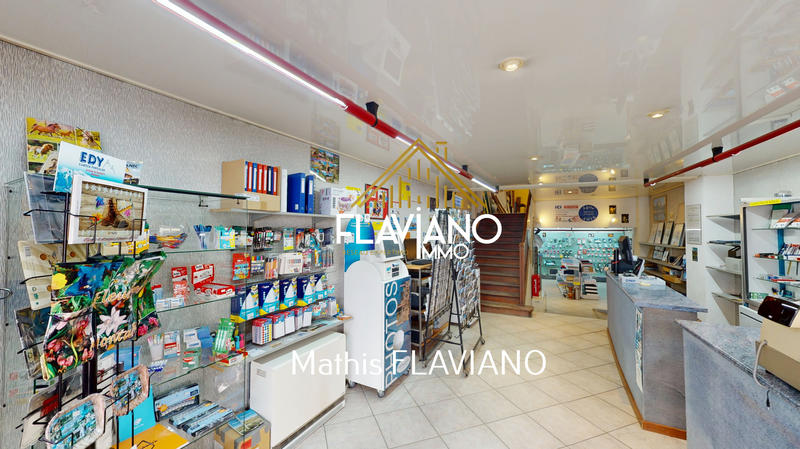 Local commercial - 264 m²