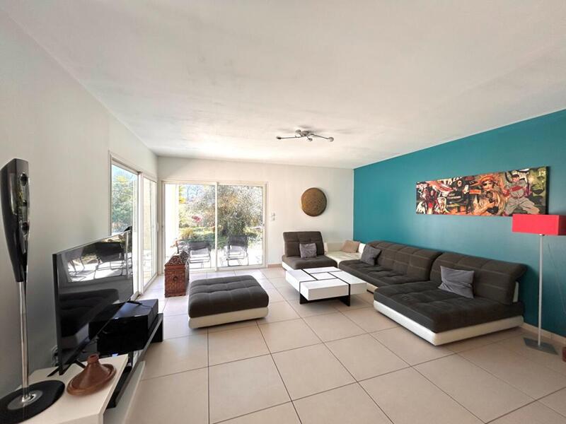 Maison - 199 m² - 6 pièces