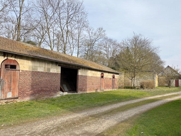 Grange - 90 m² - 1 pièce