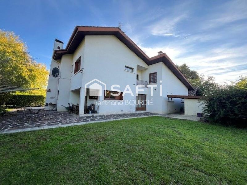 Maison - 188 m² - 7 pièces