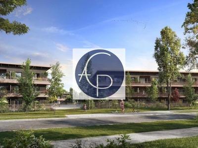 Appartement - 94 m² - 4 pièces