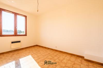Villa - 99 m² - 4 pièces