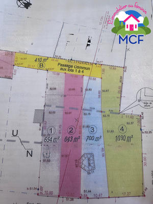 Terrain - 700 m²