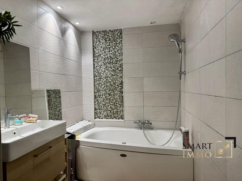 Appartement - 84 m² - 4 pièces