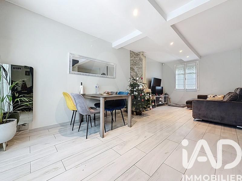 Maison - 92 m² - 5 pièces