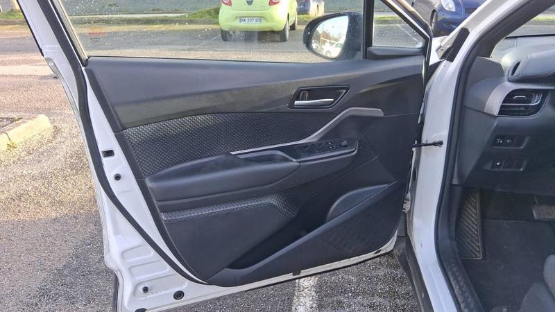 Toyota c-Hr 1.8 Vvt-i 122 Hybrid Cvt Dynamic