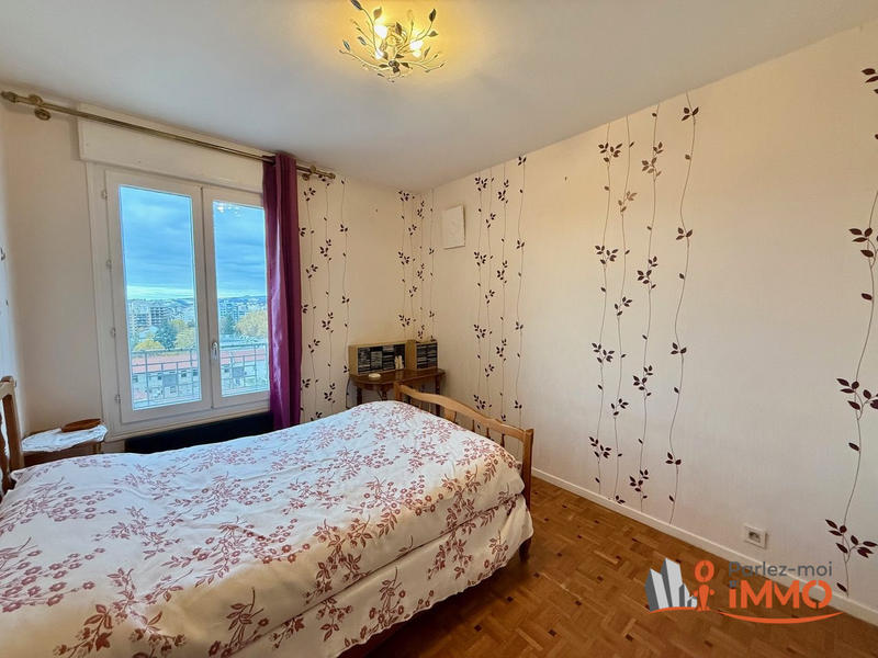 Appartement - 98 m² - 5 pièces