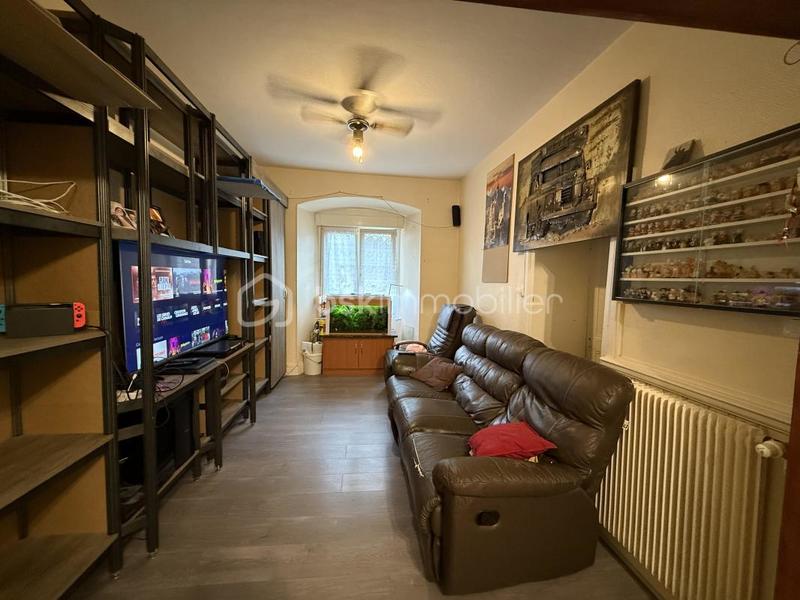 Immeuble - 180 m² - 10 pièces