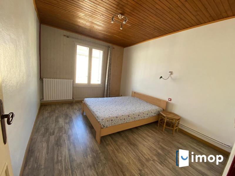 Maison - 209 m² - 7 pièces